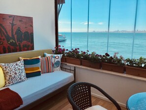 コンフォート トリプルルーム バルコニー シービュー | WiFi (無料)、ベッドシーツ