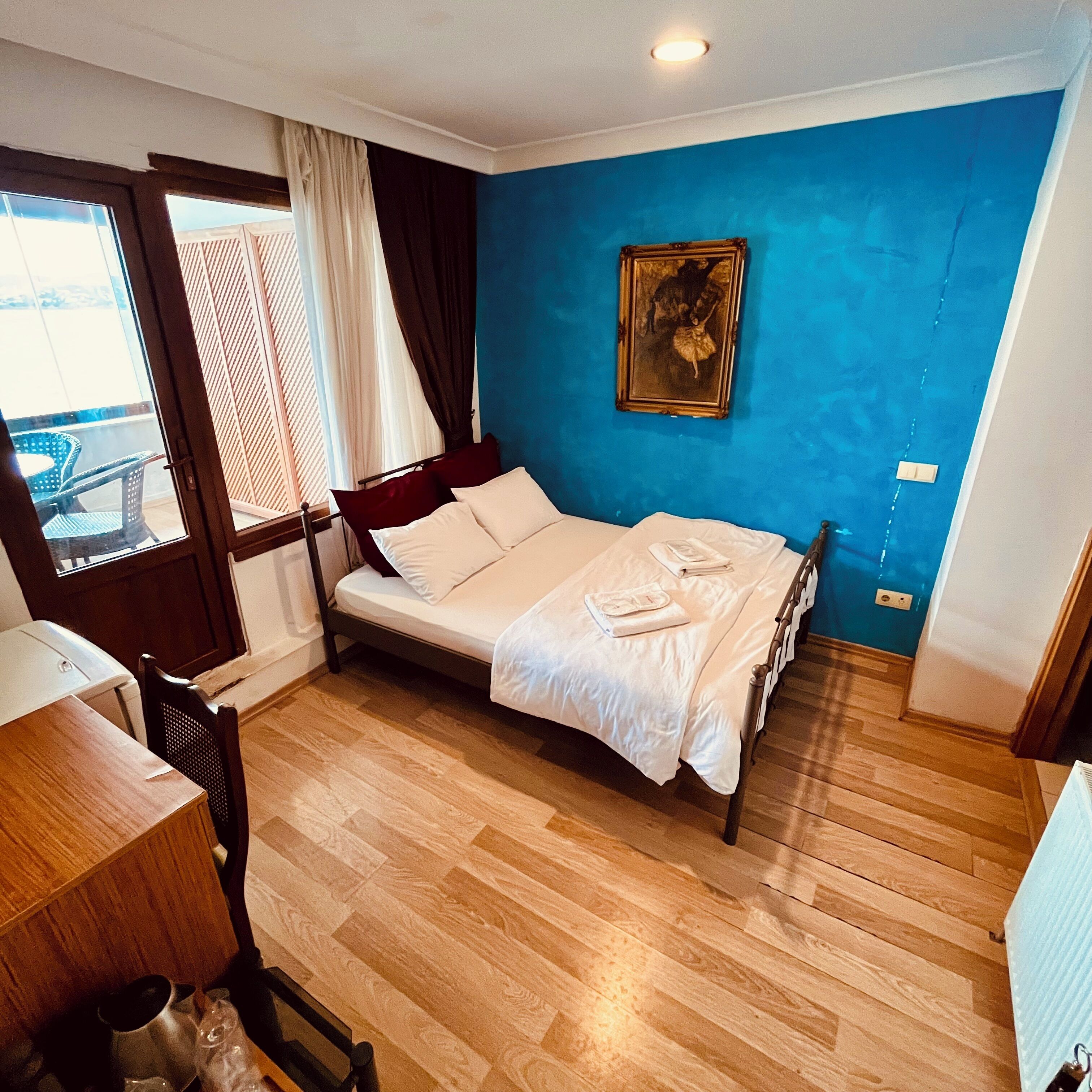 comfort triple room, balcony, sea view | free wifi, bed sheets
