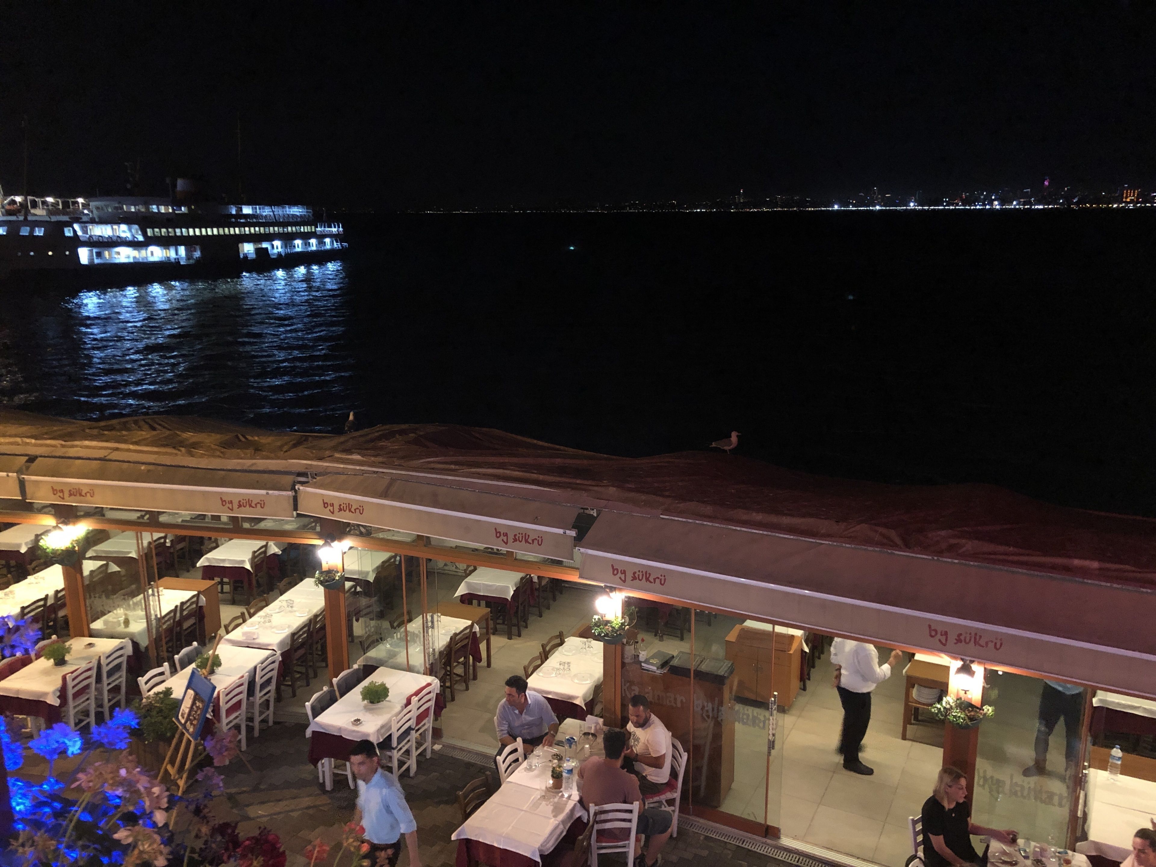 breakfast, lunch and dinner served