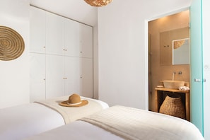 Villa Del Mar | 2 Schlafzimmer, schallisolierte Zimmer, kostenlose Babybetten