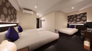 Triple Room | Free WiFi, bed sheets