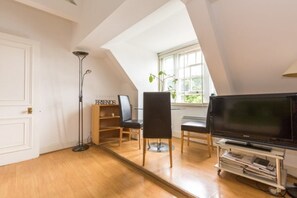 Living area - Eson2 - The South Kensington Loft (London)