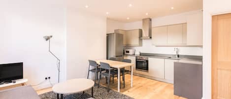 Apartment, 1 Bedroom | Living area