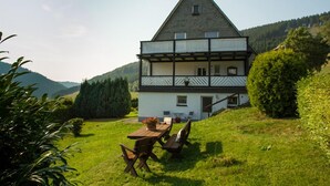 Garden - Ferienwohnungen in der Schlade (Schmallenberg)