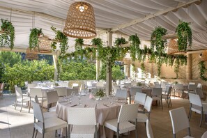 Breakfast, lunch, dinner served; Mediterranean cuisine - Vivosa Apulia Resort - All Inclusive (Ugento)