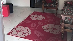 Uklassifisert bilde, 3 av 5, knapp