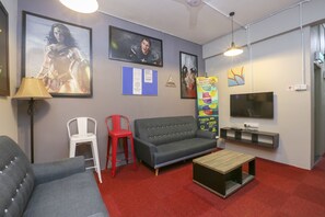 Lobby sitting area - SPOT ON 89751 Bed Station Guest House - Hostel (Tanah Rata)