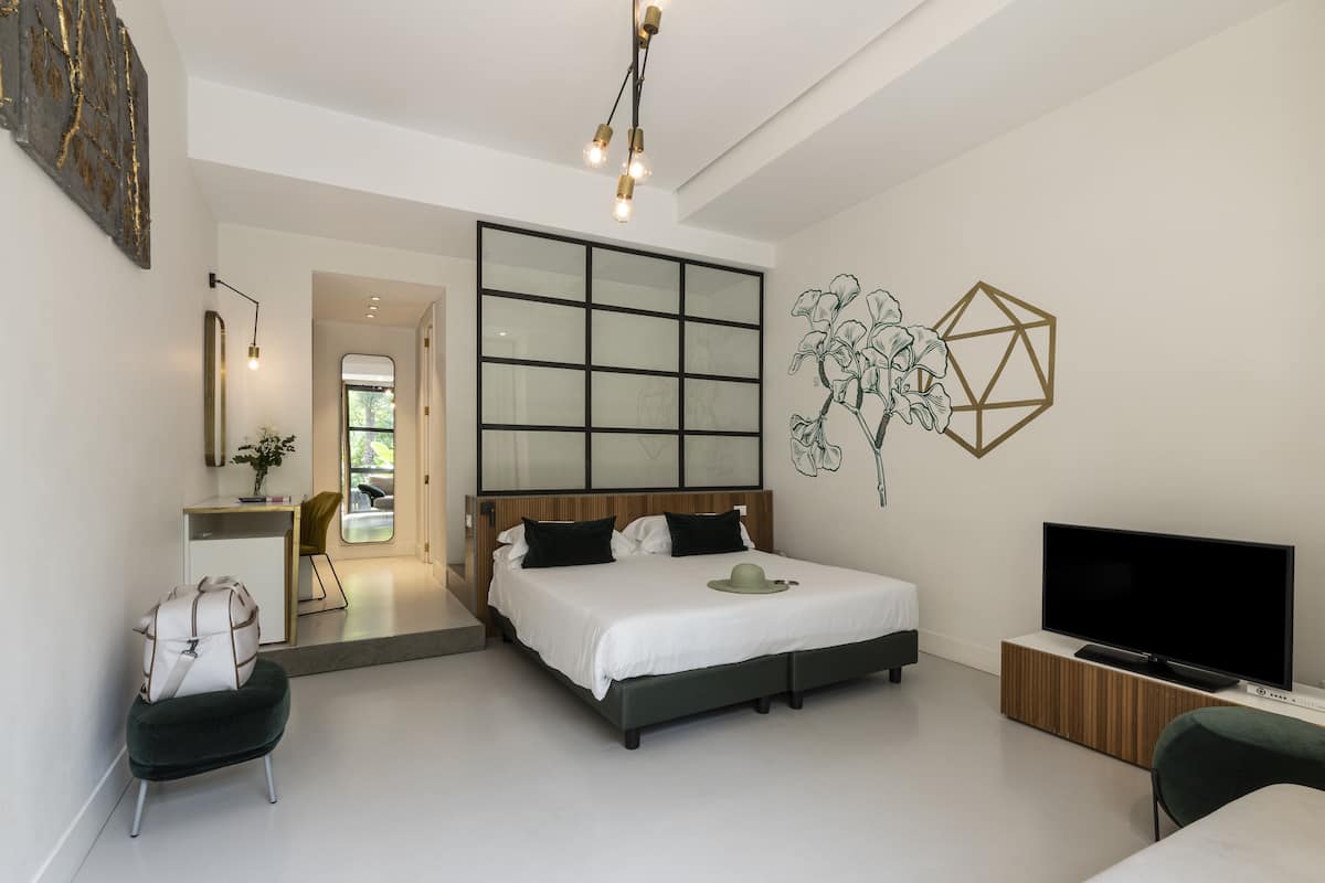 Deluxe kamer, 1 twee- of 2 eenpersoonsbedden | 1 slaapkamer, lakens van Egyptisch katoen, luxe beddengoed