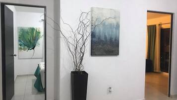 Căn hộ Deluxe, quang cảnh vịnh | 1 phòng ngủ, bàn ủi/dụng cụ ủi quần áo