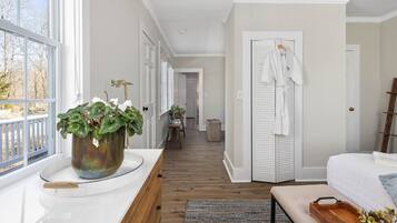 Egyptian cotton sheets, premium bedding, down duvets, in-room safe