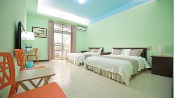 Værelse til 4 personer | 1 soveværelse, skrivebord, mørklægningsgardiner, gratis Wi-Fi