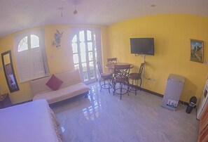 Flat-screen TV - Conch Shell Beach Studio at Sandcastles Resort (Ocho Rios)