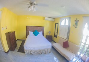 Comfort Studio, 1 Queen Bed with Sofa bed, Accessible | Free WiFi, bed sheets - Conch Shell Beach Studio at Sandcastles Resort (Ocho Rios)