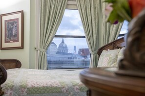 Double Room, Shared Bathroom, City View | Bed sheets - Hayes Valley Inn (San Francisco)