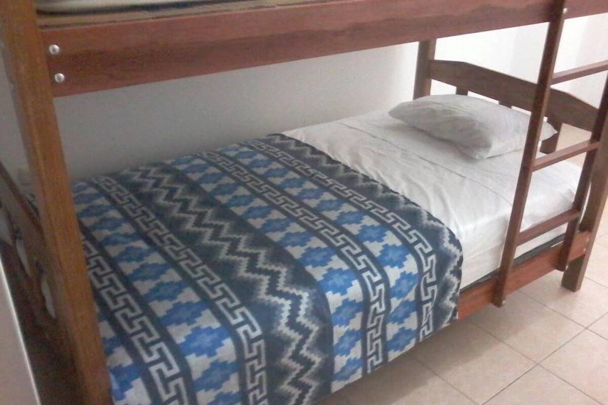 Shared Dormitory, Mixed Dorm, Shared Bathroom (5 pax)