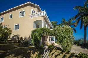 Front of property - Tall Palms (Montego Bay)