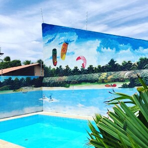 Kolam renang outdoor