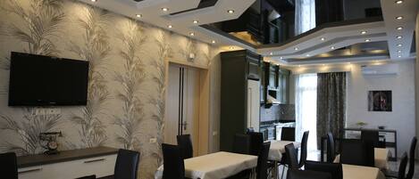 Esmorzar diari d'estil bufet gratuït