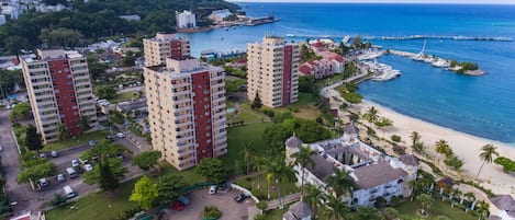 Perincian bahagian luar