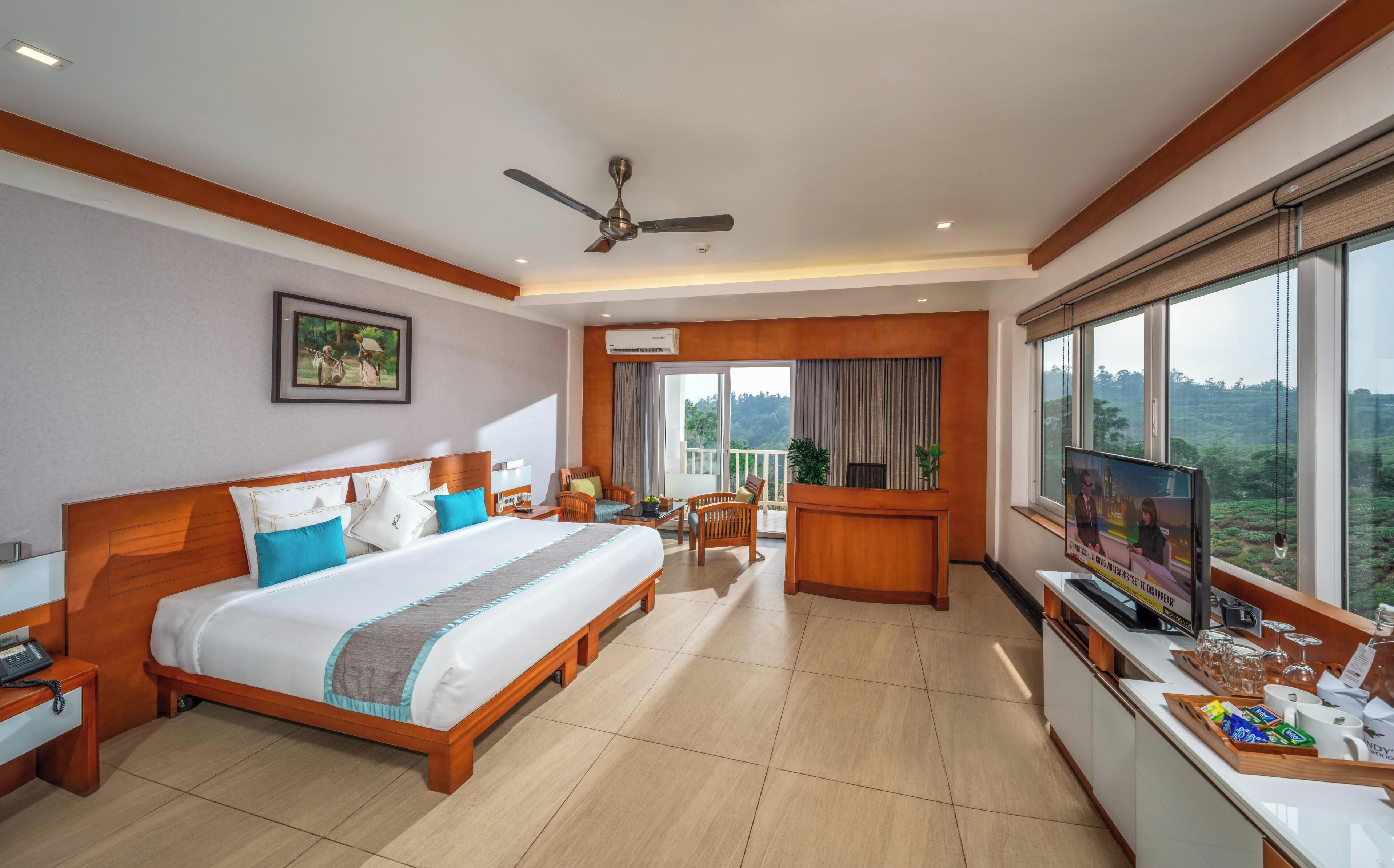 Premium Suite | Premium bedding, pillow-top beds, minibar, in-room safe