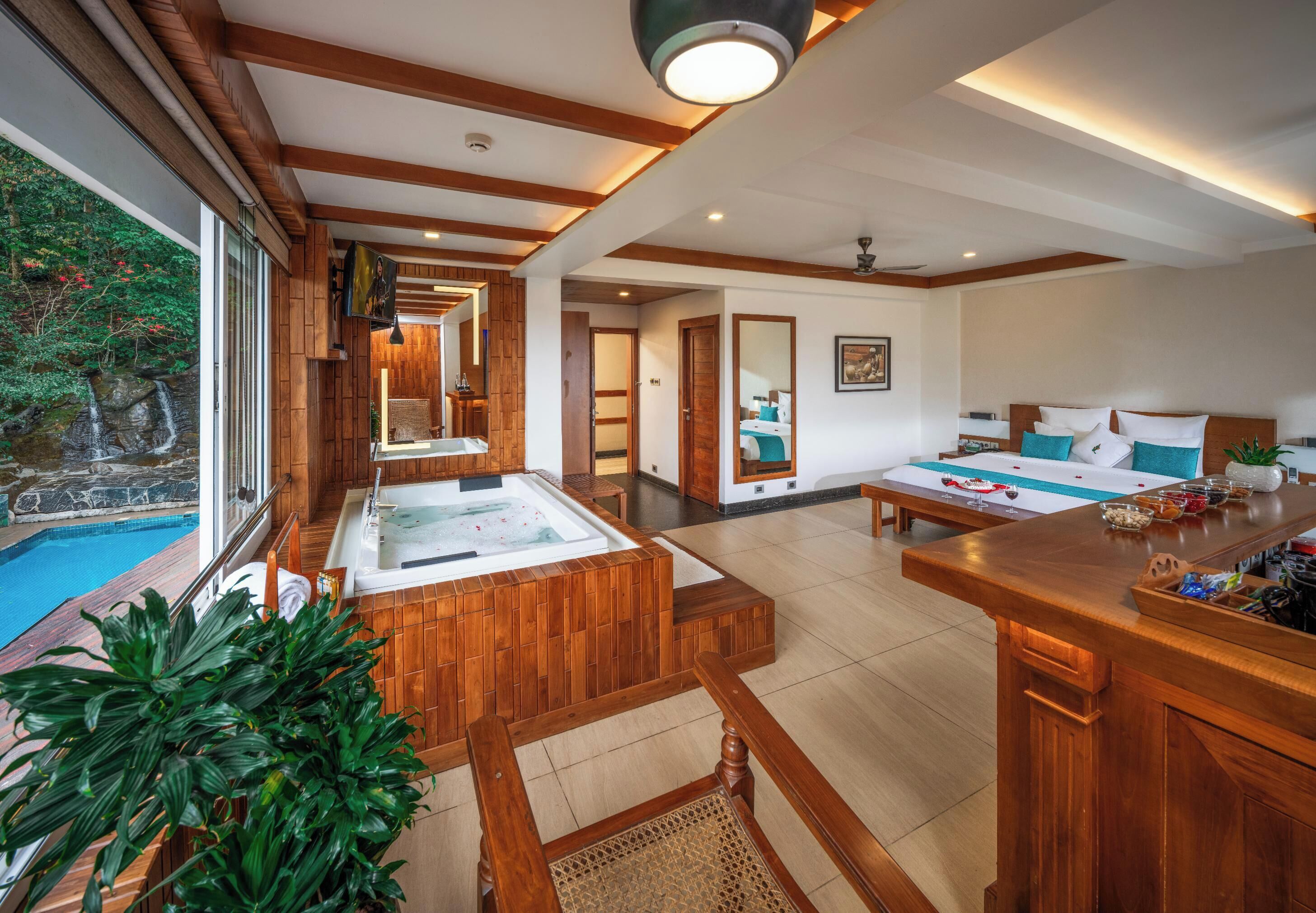 Suite – honeymoon | Sengetøy av topp kvalitet, senger med overmadrass og minibar