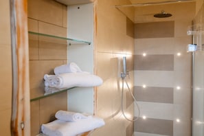 Deluxe Suite, 1 Bedroom (Camera Deluxe) | Bathroom