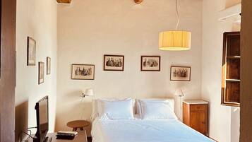 Comfort Apartment, 1 Bedroom (Azzurro) | Blackout drapes, iron/ironing board, free cribs/infant beds, free WiFi