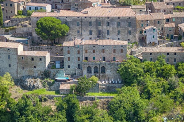 Facciata della struttura