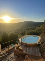 Outdoor pool, pool umbrellas, sun loungers