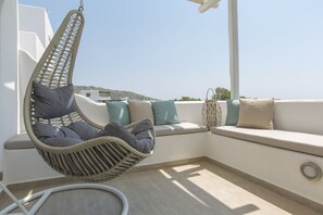 Villa, ved strandkanten (Elia) | Safe på rommet, lydisolert, strykejern/-brett og wi-fi (inkludert)