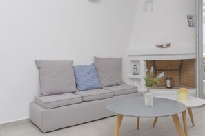 빌라, 바다 정면 (Elia) | 거실 공간 | 평면 TV