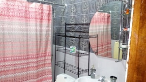 Comfort Apartment, 2 Bedrooms | Bathroom