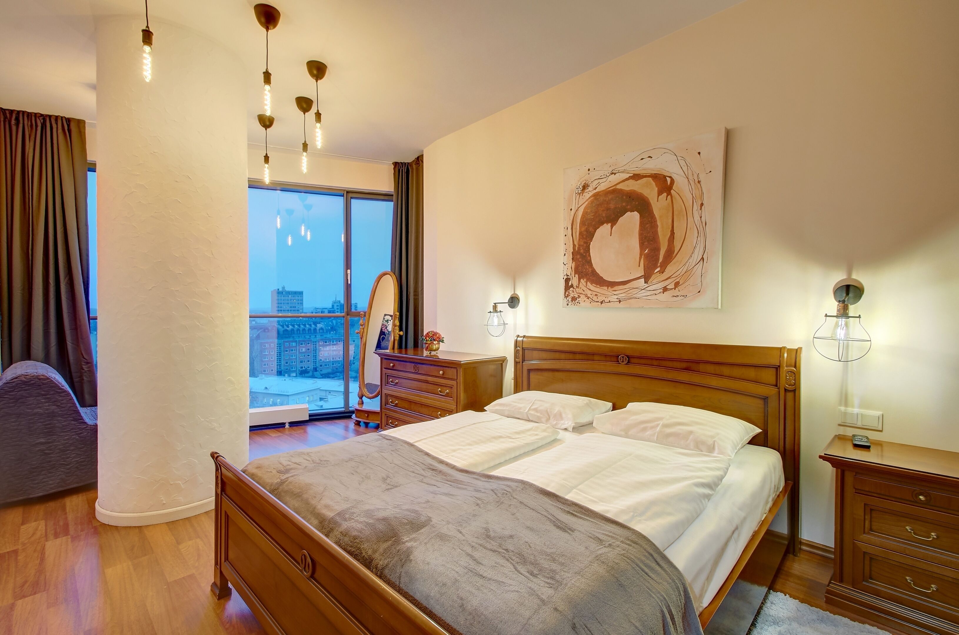 Appartamento panoramico | 3 camere, una cassaforte in camera, con stile personalizzato