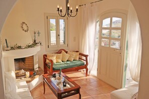 Living room - Deep Blue Villa (Naxos)