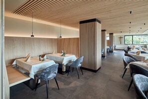 2 restauranter, regionale retter