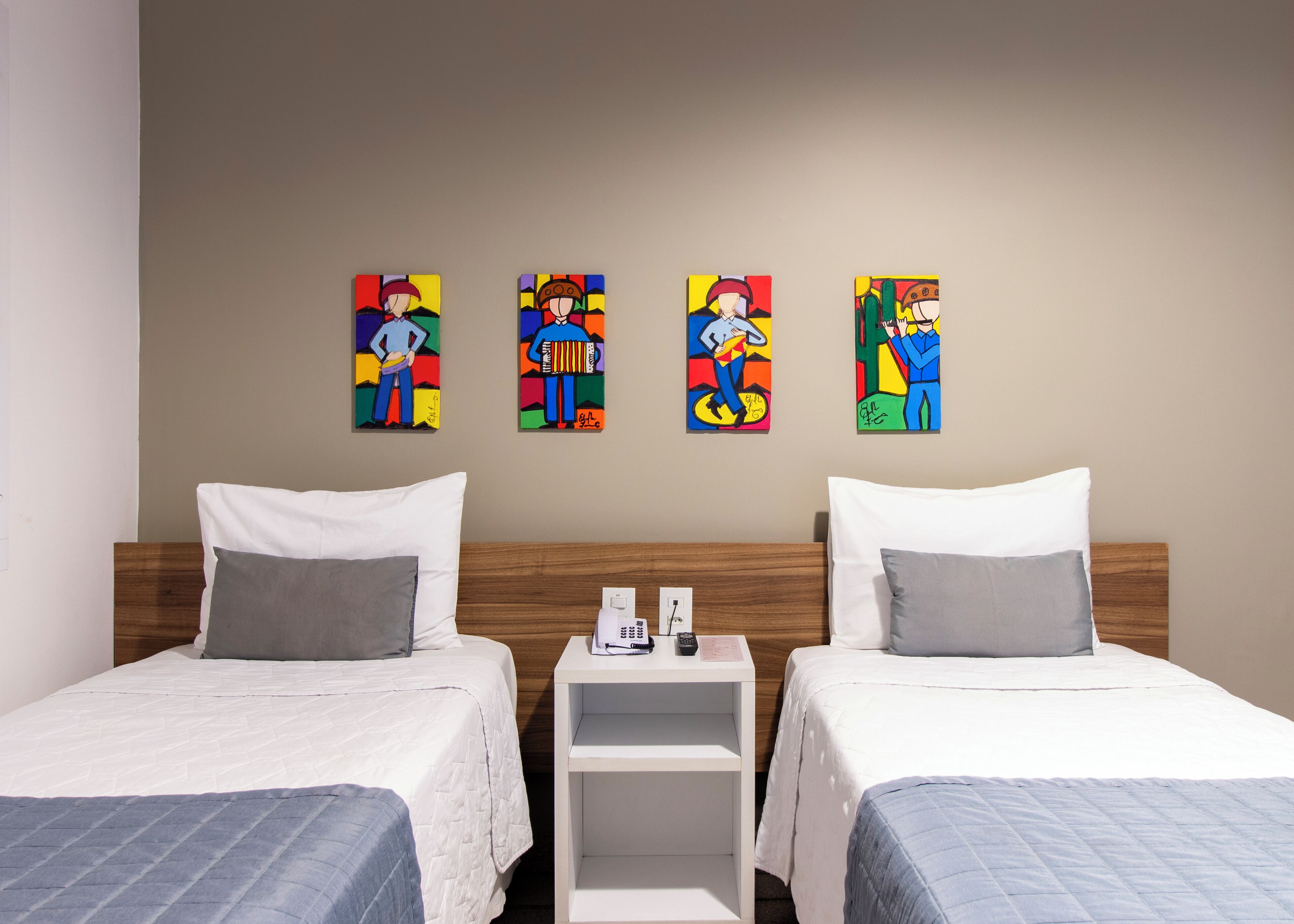 deluxe twin room, 2 single beds, non smoking | blackout curtains, iron/ironing board, free wifi, bed sheets