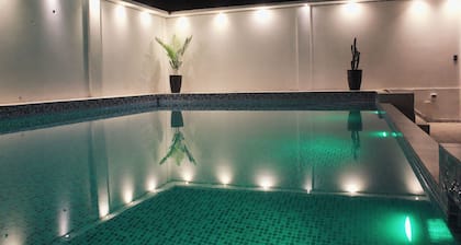 Dmilez Hotel