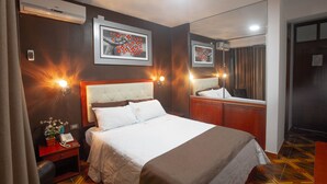 Room - Dmilez Hotel (Tambopata)