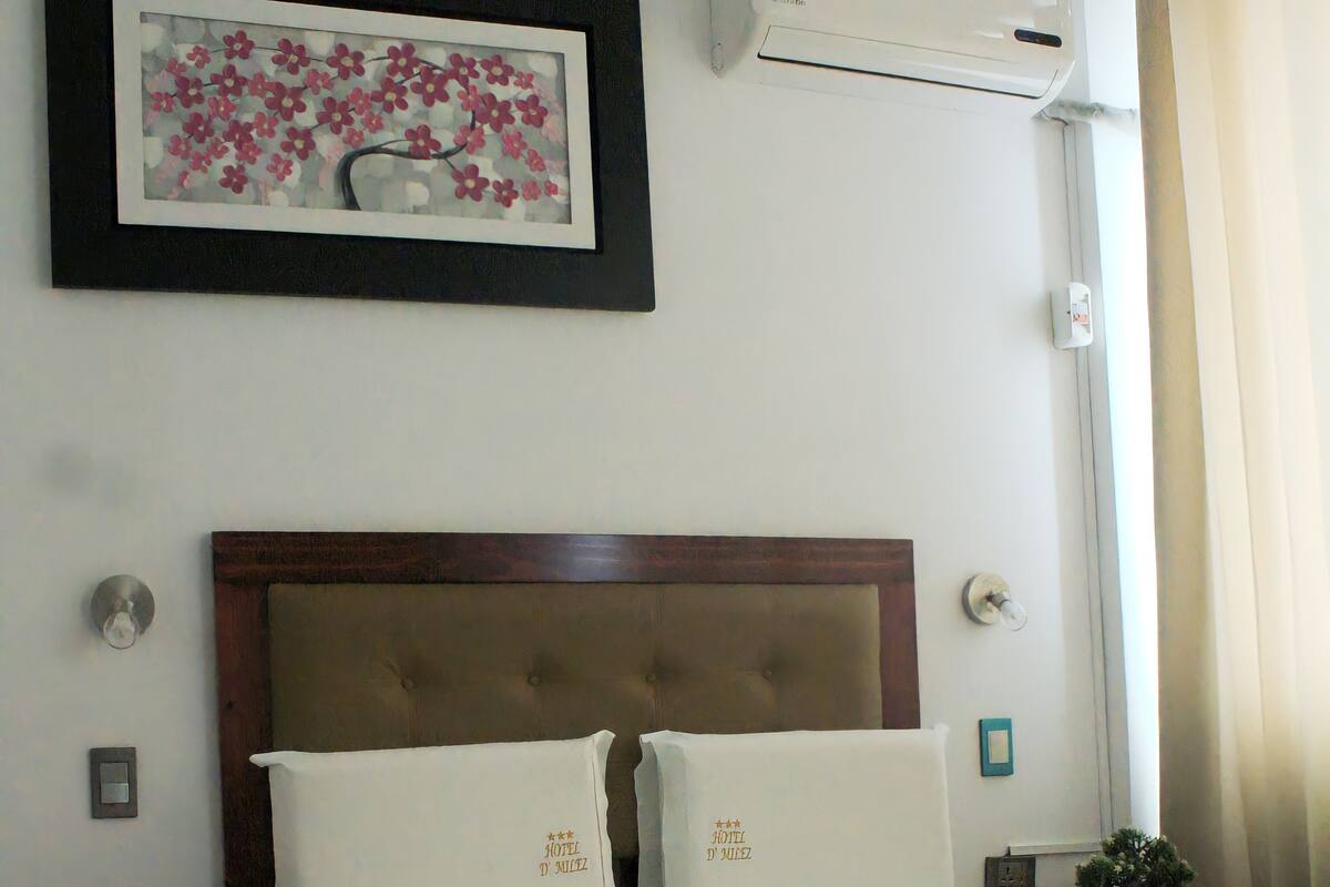 Deluxe Single Room, 1 Double Bed | Premium bedding, down duvets, in-room safe, desk