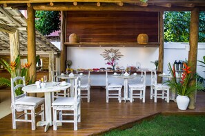 Desayuno buffet incluido todos los días 