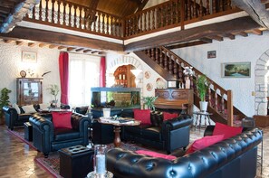 Flat-screen TV - Maison Lalongère (Longueville)