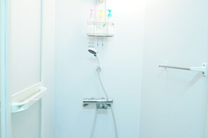 Shower, free toiletries, electronic bidet - stay PIKO (Tokyo)