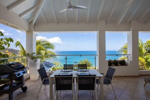 تناول الطعام بالخارج