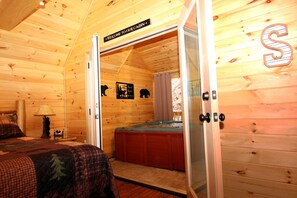 1 室のベッドルーム、インターネット、ベッドシーツ