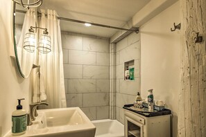 Hair dryer, towels