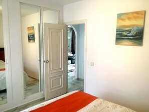 2 chambres, fer et planche à repasser, accès Internet, draps fournis