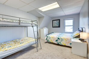 1 habitación, tabla de planchar con plancha, wifi y ropa de cama 