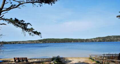 Fully updated 4BR 2.5B Patio playset & fireplaces Great location AC Linens Incl.