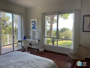 8 bedrooms, iron/ironing board, Internet, bed sheets - Casa Vista Mar at Platja d'Aro with an amazing garden and sea views (Platja d��Aro)