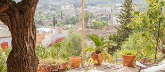 house of sea and mountain, sierra de tramuntana